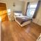 Evo C - 2 Bed Apartment 2 Min Walk to Station - longer stays available