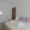 Maison Tuscany Jacuzzi, Netlflix and Free Parking near Forte dei Marmi