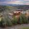Mountain Majesty ~ 28 Person Indoor Pool Cabin - سيفيرفيل