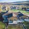 Suite 4 - Sleeping Giant Hotel - Pen Y Cae Inn