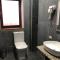 4 Rooms Hotel