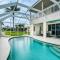 Hot Tub and Fire Pit Spacious Cape Coral Oasis!