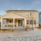 15 Mi to CU Boulder Arvada Home with Deck and Yard!