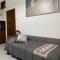 Casa Marconi 3, centrale, parking gratuit en rue. - Aragona