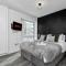 PREMIUM AIRPORT SUITE~Free Parking~LUXURY Condition~BALCONY~FANTASTIC Location Close To Train Station & Town Centre