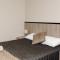 Starline Motor Inn
