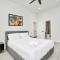 Luxe 3BR/2BA Near Downtown•Sleeps 9• Netflix•Wi-Fi