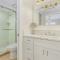 Beautiful Penthouse Condo - Corner Unit! condo