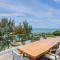Modern, luxurious penthouse with incredible ocean views - Grande Gaube