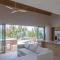 Modern, luxurious penthouse with incredible ocean views - Grande Gaube