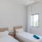 Modern, luxurious penthouse with incredible ocean views - Grande Gaube