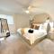 Minutes to Broadway Large 2Br-2Ba with Patio-Balcony & Opt private parking - ناشفيل