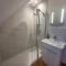 Lyde Cross Coach House