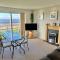 Beachfront Bliss with Spectacular Views - Llanelli