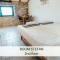 Stone house with amazing view - Črni Kal