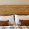 Stonegate Lodge Fire Pit 50in TV Salt Water Pool Fast Wi-Fi Room #301