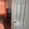 Crystal Room 1 Guest House near 12mins to EWR airport / Prudential / NJIT / Penn station - 纽瓦克