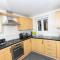 Spacious and Luxurious 5 Bedroom Town House for 9 - Kent