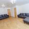 Spacious and Luxurious 5 Bedroom Town House for 9 - Kent