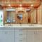 Hot Tub, Deck and Grill Brookshire Gem Near Venues