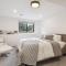 Luxury Hastings Home, Sleeps 18+