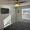 Gorgeous Remodeled Classy Family Apartment - Granite City