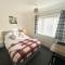 Comfy & Affordable home - Sleeps 7, free off-street parking near City centre, Cadbury World & Cannon Hill Park - Kings Norton