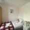 Comfy & Affordable home - Sleeps 7, free off-street parking near City centre, Cadbury World & Cannon Hill Park - Kings Norton