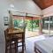 Armadillo Eco Bungalows - Santa Teresa