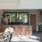 Twelve OClock - Luxury Villas