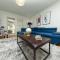 Minutes to Broadway Large 2Br-2Ba with Private balcony and Optional private parking - Nashville