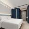 Atour Light Hotel Hangzhou West Lake Lakeside Pedestrian Street