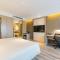Atour Hotel Hangzhou Zhuantang Songcheng Academy of Fine Arts