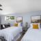 Central Location, Heated Pool, Hot Tub, Game Room