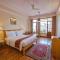 Hotel Willow Banks - Boutique 4 star Hotel on the Mall Road Shimla - شيملا