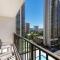Spacious 14th Floor Corner Suite, Partial Diamond Head and Ocean Views, FREE Parking! - هونولولو