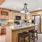 Sunset Condominiums: Castle Rock Retreat