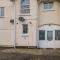 1 Ilsham Cottages