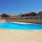 Villa 2 pièces avec mezzanine, terrasse et accès piscine à Gruissan - 5 couchages - FR-1-409-9