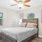 Wills off Wilton Drive 2 bed and 1 bath plus Den with Heated Pool - Форт-Лодердейл