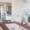 Sunny Varenna Apartment
