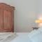 Sunny Varenna Apartment