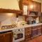 Awesome Home In Bibbiena With Kitchen