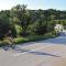 3 Bedroom Pet Friendly Home In Neoric