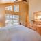 Tahoe Donner Mountain Cabin Surrounded by Forest! - Truckee