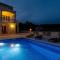 Holiday House Nova