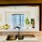 Luxe 2BR with Fountain & Opera Views at Standpoint A - Dubaj