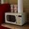 Stonegate Lodge King Bed, WIFI, 50in Roku TV, Salt Water Pool Room #103