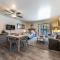 Beautiful Deluxe Studio w/Lake View #245 at Donner Lake Village - Траки
