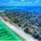 NEW Renovated luxury home with private heated pool, game room Near Anna Maria Island and IMG - 布雷登顿
